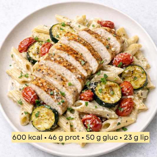 Sport -  Penne au poulet fondant, crème légère & légumes du soleil