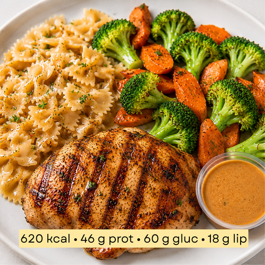 Sport - Poulet grillé sauce satay, farfalle & légumes croquants