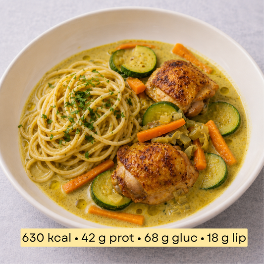 Sport - Poulet façon curry doux, spaghetti & légumes fondants